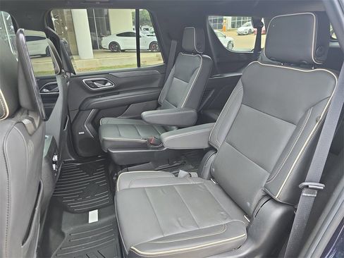 Used 2021 GMC Yukon SLT w/ SLT Luxury Plus Package image 15