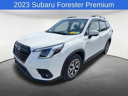Used 2023 Subaru Forester Premium AWD/4WD image 1