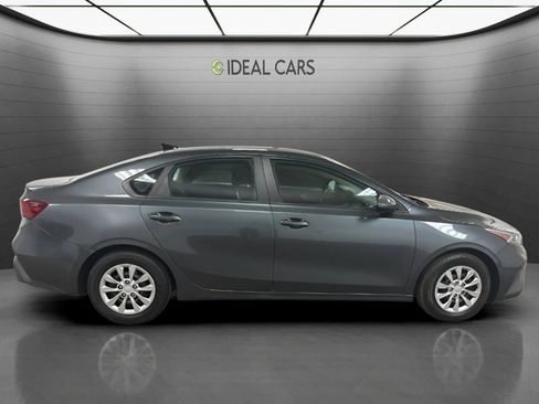 Used 2024 Kia Forte LX FWD image 4