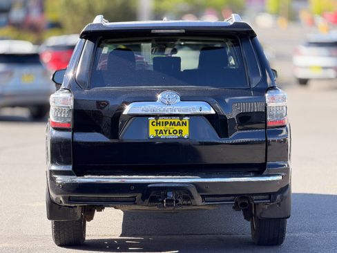 Used 2018 Toyota 4Runner Limited AWD/4WD image 21
