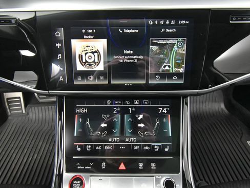 Used 2022 Audi S8 image 30