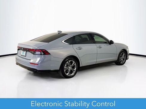 Used 2025 Honda Accord EX-L image 8