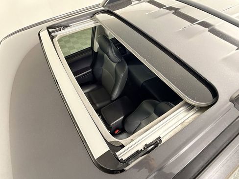 Used 2021 Toyota 4Runner SR5 Premium w/ Moonroof Package RWD image 23