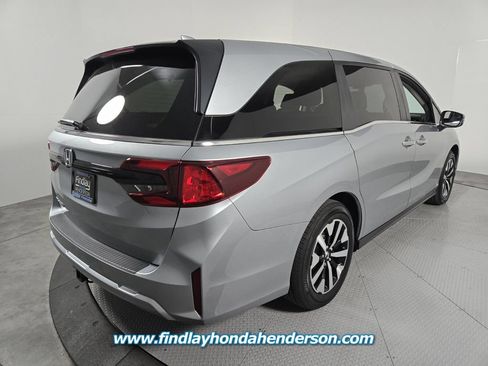 Certified 2026 Honda Odyssey EX-L image 6