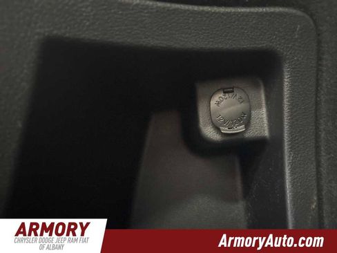 Used 2014 Subaru Outback 2.5i Limited image 27