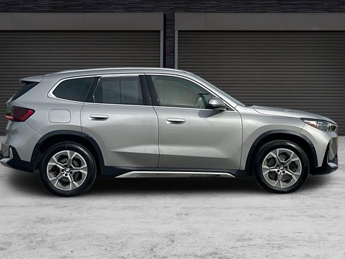 Used 2025 BMW X1 xDrive28i image 3