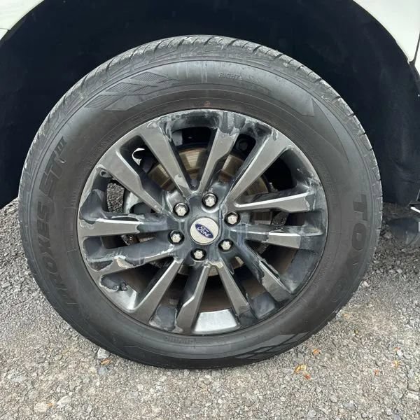 Used 2021 Ford Expedition Max Limited AWD/4WD image 19