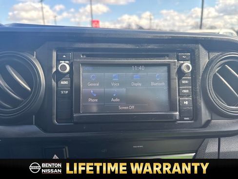 Used 2019 Toyota Tacoma SR image 18