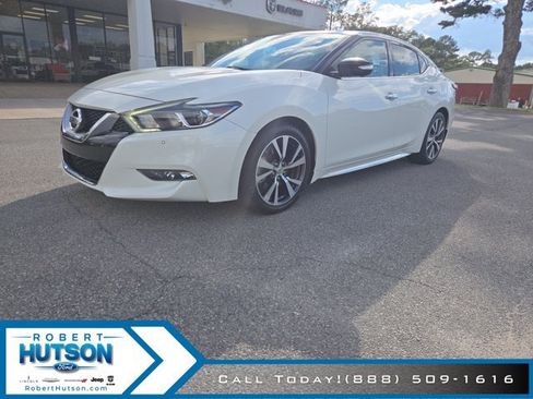 Used 2017 Nissan Maxima Platinum FWD image 2