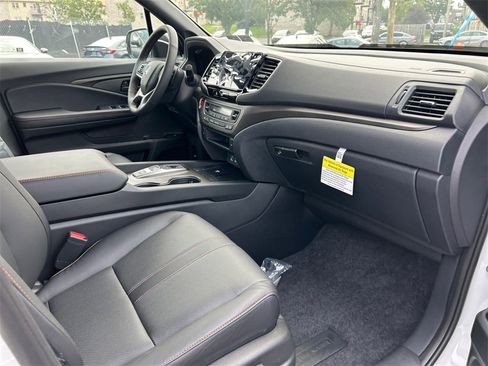 New 2025 Honda Ridgeline TrailSport image 17