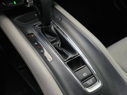 Used 2019 Honda HR-V LX image 23
