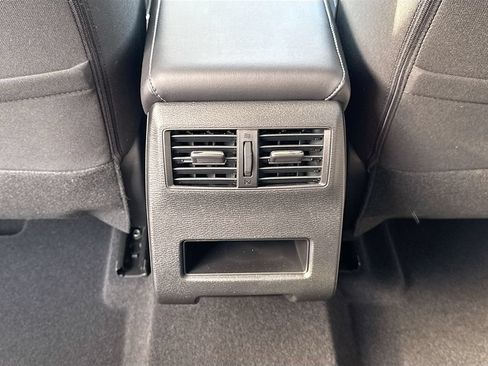 Used 2025 Mitsubishi Outlander ES FWD image 26