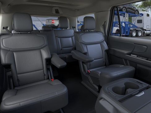 New 2026 Ford Expedition Active RWD image 11