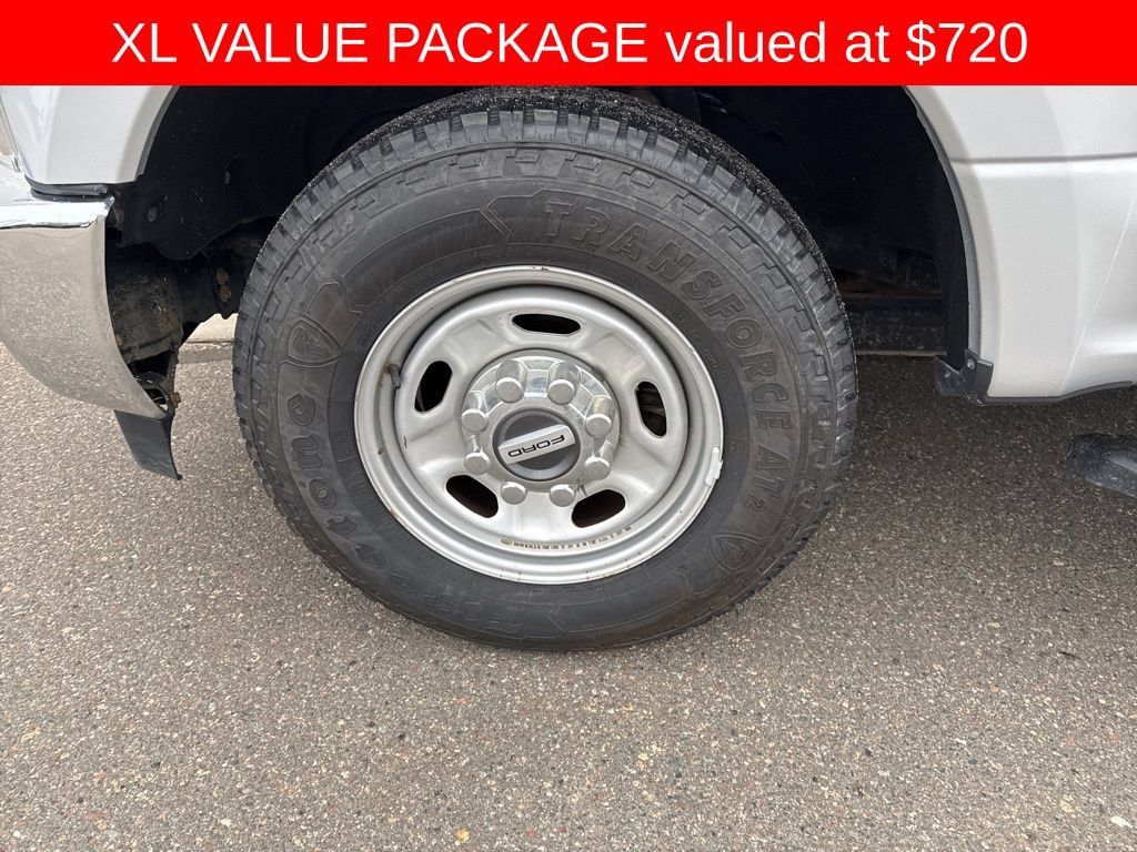 Used 2017 Ford F250 XL w/ Power Equipment Group RWD image 6