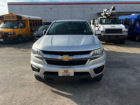 Used 2020 Chevrolet Colorado LT image 2