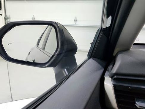 Used 2025 Toyota Camry LE FWD image 12