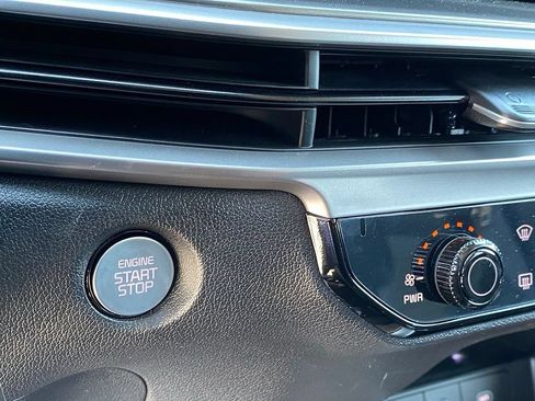 New 2026 Kia Sorento LX FWD image 18