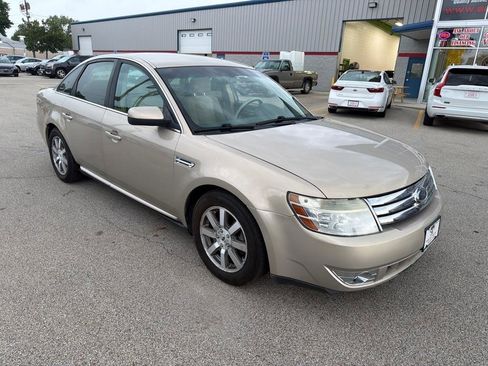 Used 2008 Ford Taurus SEL FWD image 2