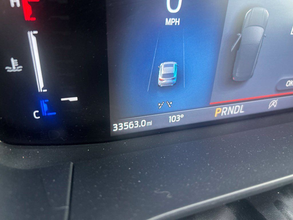 Used 2025 Ford Escape ST-Line Select AWD/4WD image 3