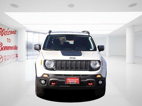 Used 2019 Jeep Renegade Trailhawk w/ Cold Weather Group II image 4