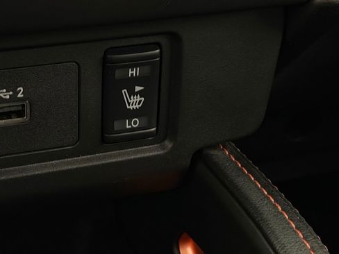 Used 2024 Nissan Frontier PRO-4X w/ Pro Convenience Package image 19