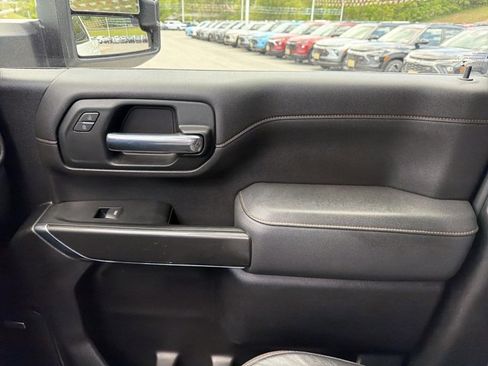 Used 2023 GMC Sierra 2500 AT4 w/ AT4 Premium Plus Package AWD/4WD image 25
