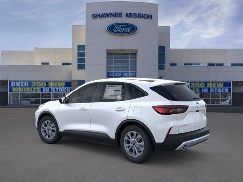 New 2025 Ford Escape Active w/ Active Premium Tech Pack FWD image 4