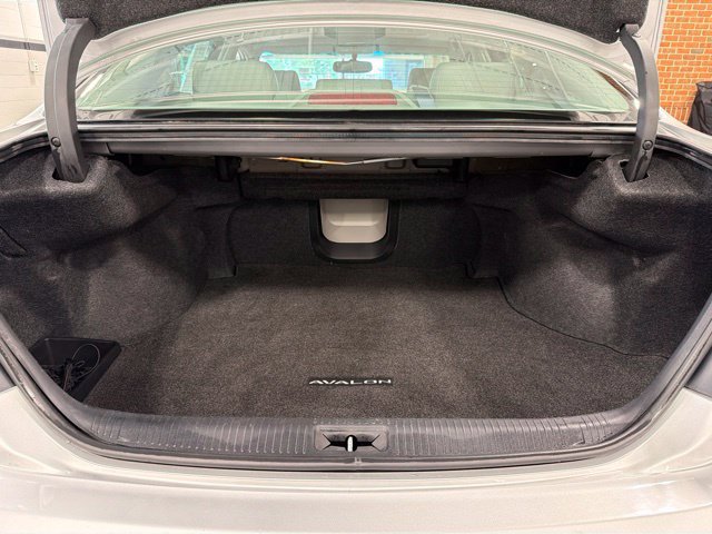 Used 2011 Toyota Avalon FWD image 30