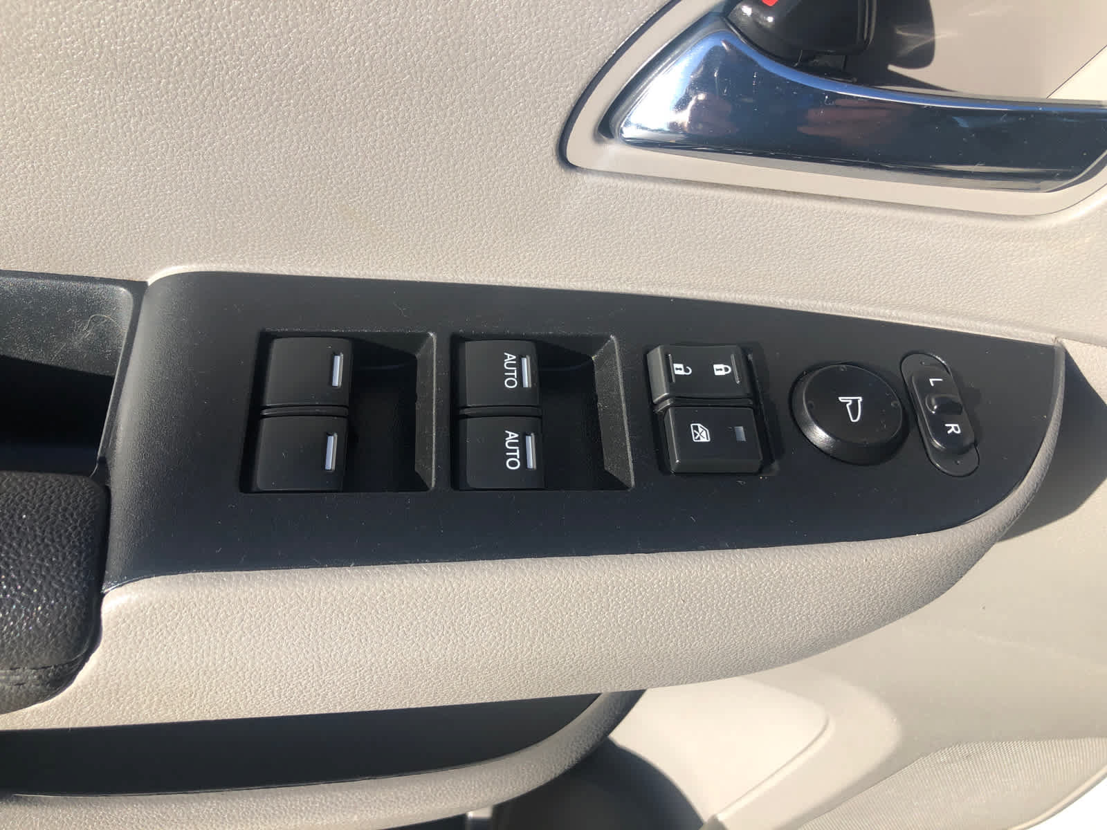 Used 2014 Honda Odyssey EX image 20