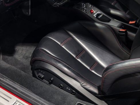 Used 2012 Ferrari 458 Italia Coupe RWD image 40