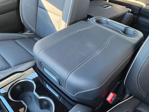 New 2026 GMC Yukon Elevation image 33