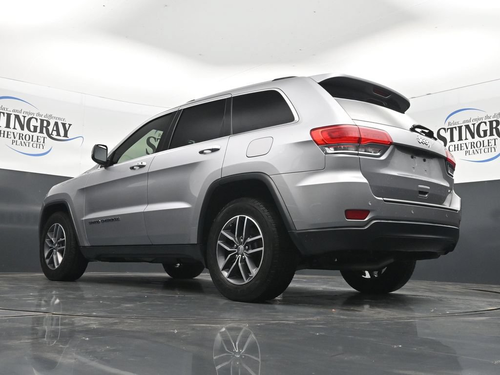 Used 2018 Jeep Grand Cherokee Laredo RWD image 30