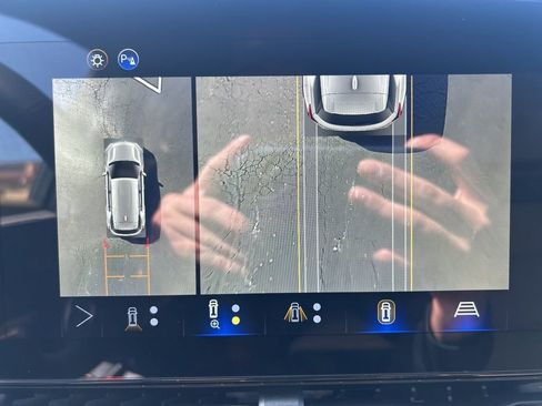 New 2026 Chevrolet Equinox ACTIV FWD image 32