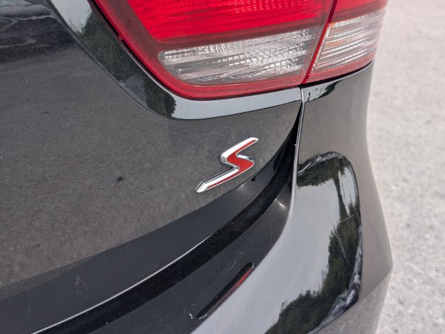 Used 2021 Kia Rio S FWD image 20