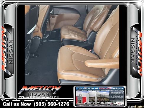 Used 2020 Chrysler Pacifica Limited image 9
