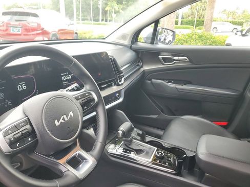 Used 2023 Kia Sportage EX FWD image 23