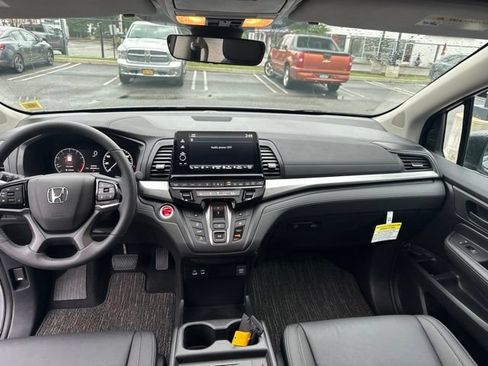 Used 2026 Honda Odyssey EX-L image 16