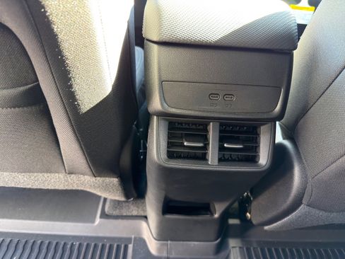 New 2026 Chevrolet Equinox LT w/ LPO, Floor Liner Package image 21