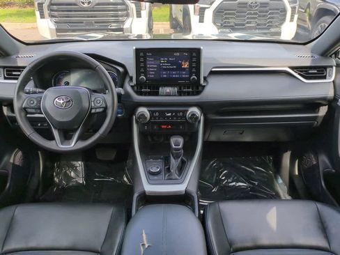 Certified 2020 Toyota RAV4 XSE w/ XSE Grade Weather Package AWD/4WD image 14
