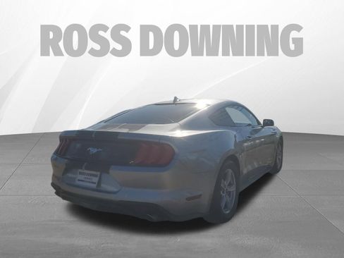 Used 2020 Ford Mustang Coupe image 4