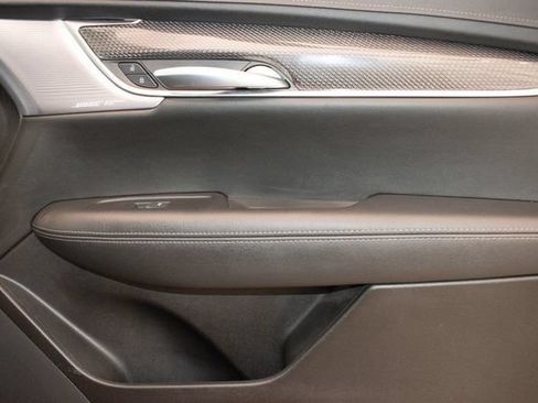 Used 2024 Cadillac XT5 Sportv w/ Technology Package AWD/4WD image 11