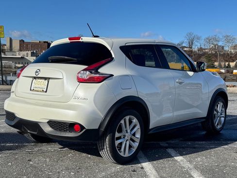 Used 2015 Nissan Juke SV w/ Cold Weather Package image 6