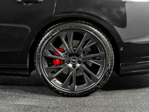 Used 2025 Audi S8 image 16