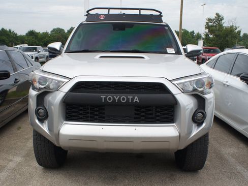 Used 2021 Toyota 4Runner TRD Off-Road Premium w/ Moonroof Package AWD/4WD image 2