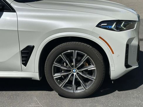 Used 2025 BMW X5 xDrive40i AWD/4WD image 9