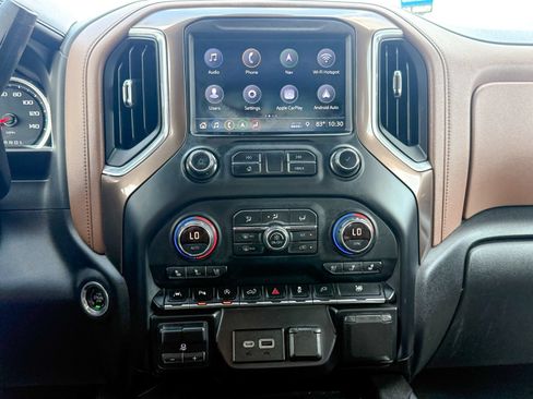 Certified 2019 Chevrolet Silverado 1500 High Country w/ High Country Premium Package AWD/4WD image 27