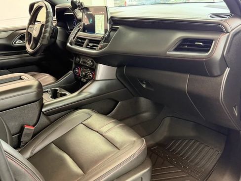 Used 2022 Chevrolet Tahoe RST w/ Luxury Package RWD image 17