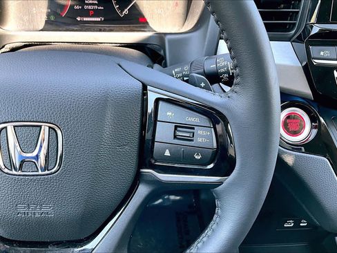 Certified 2025 Honda Odyssey Touring image 25