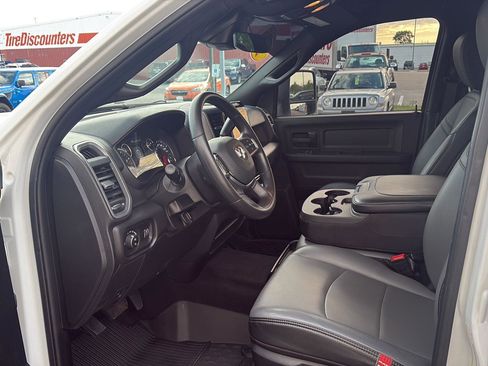 Used 2025 RAM 2500 Tradesman AWD/4WD image 5