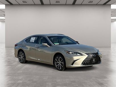 New 2025 Lexus ES 350 w/ Premium Package